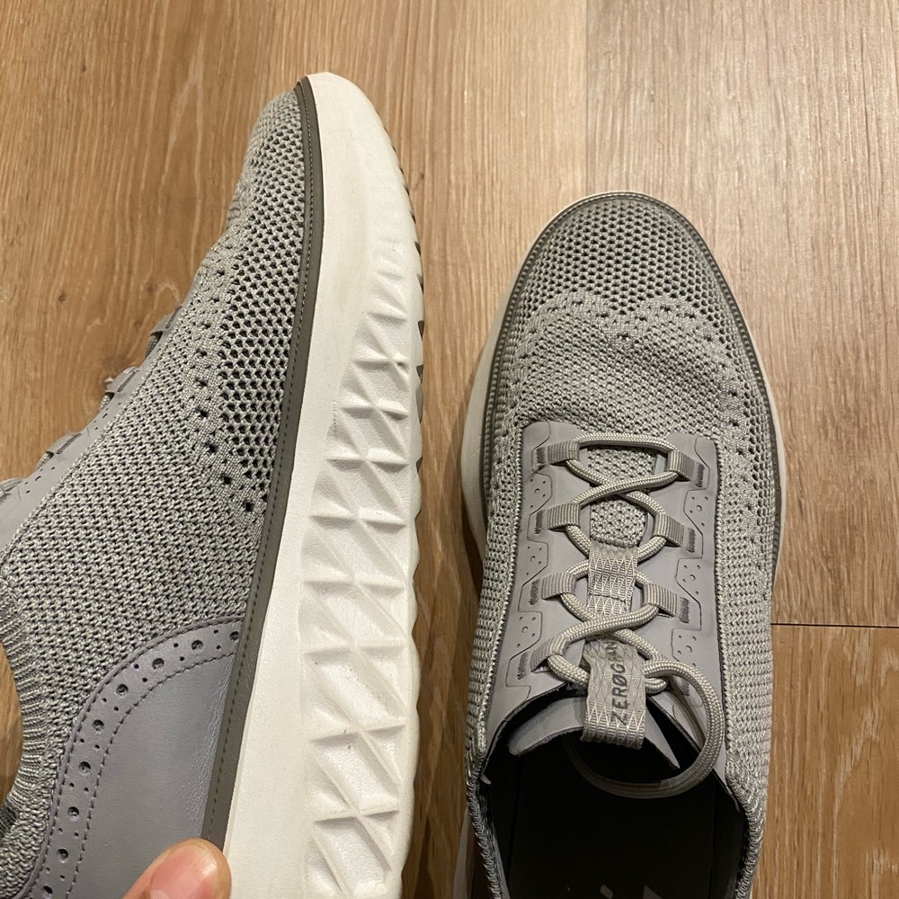Cole Haan zero grand 360 - Gray and White Oxfords with Breathable Knit Fabric